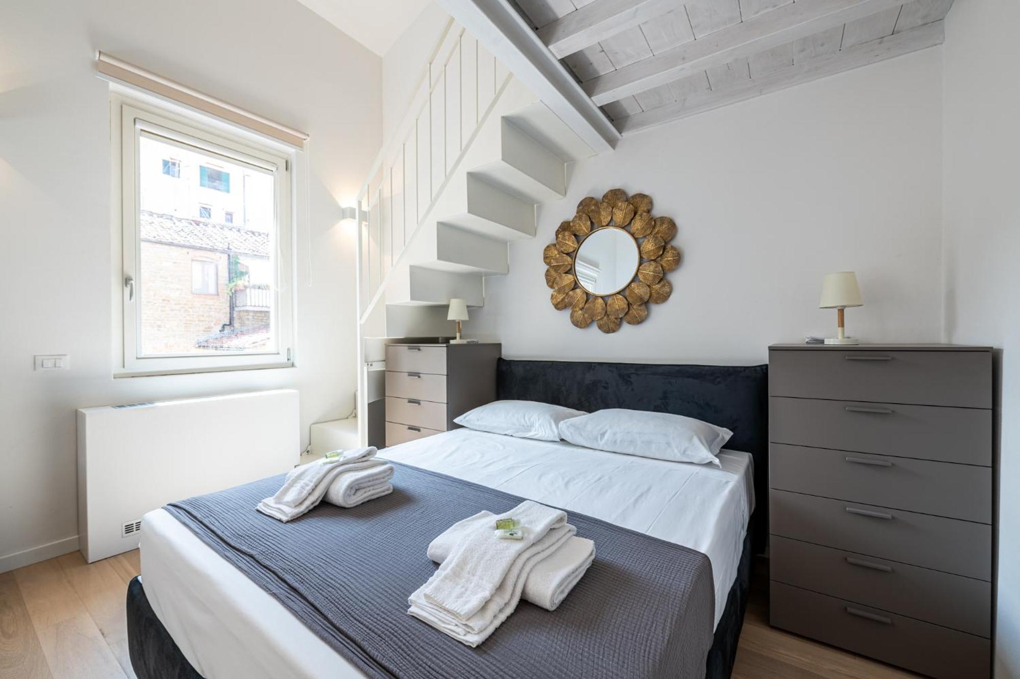 Algila Lifestyle Tornabuoni Apartments Firenze Bagian luar foto