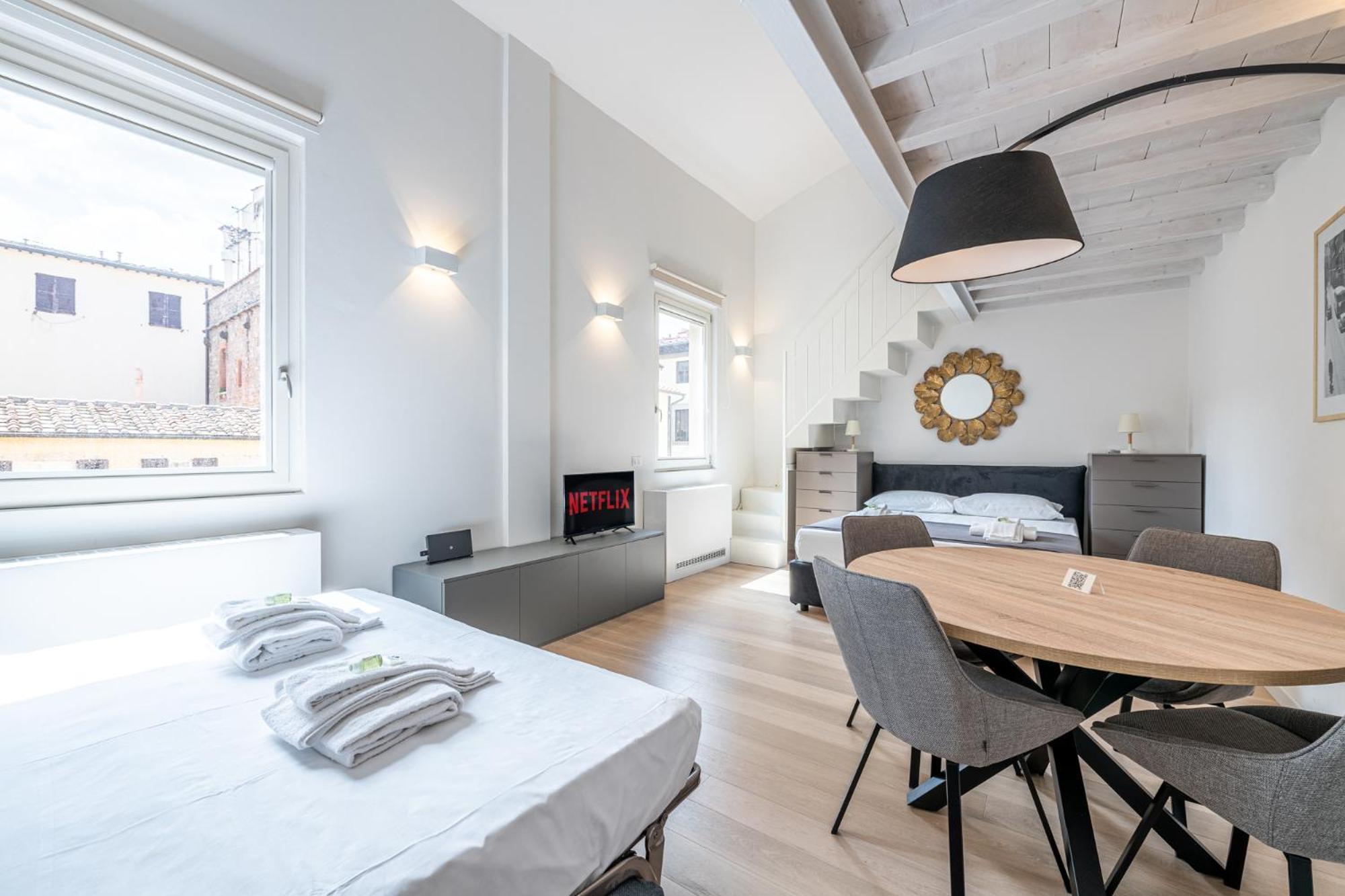 Algila Lifestyle Tornabuoni Apartments Firenze Bagian luar foto