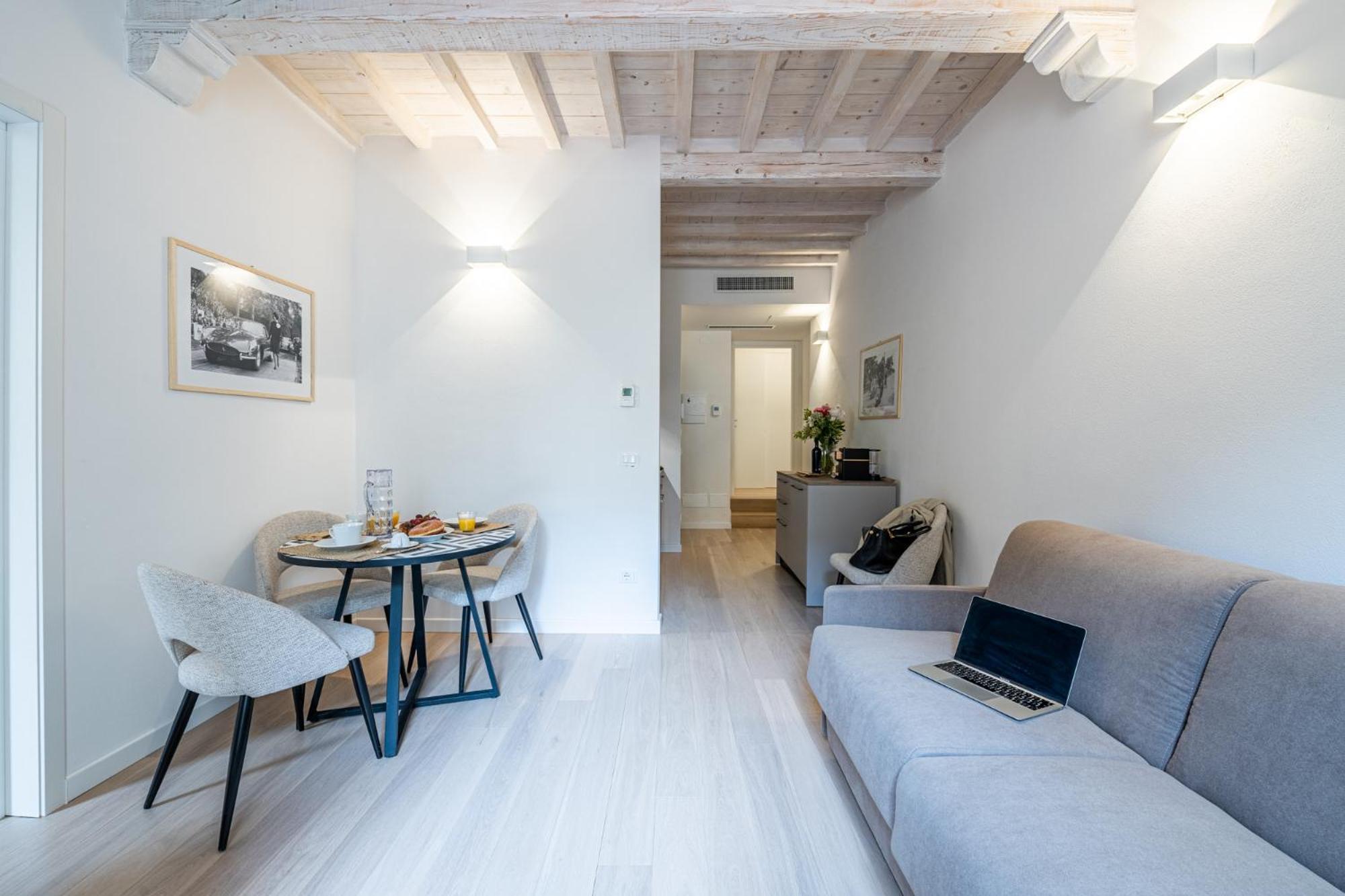 Algila Lifestyle Tornabuoni Apartments Firenze Bagian luar foto